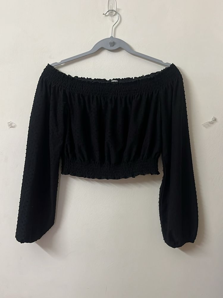 HNM OFF SHOULDER TOP