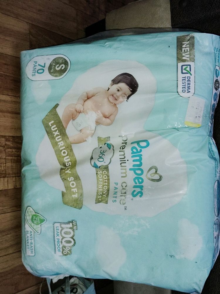 Pampers premium Care Diaper