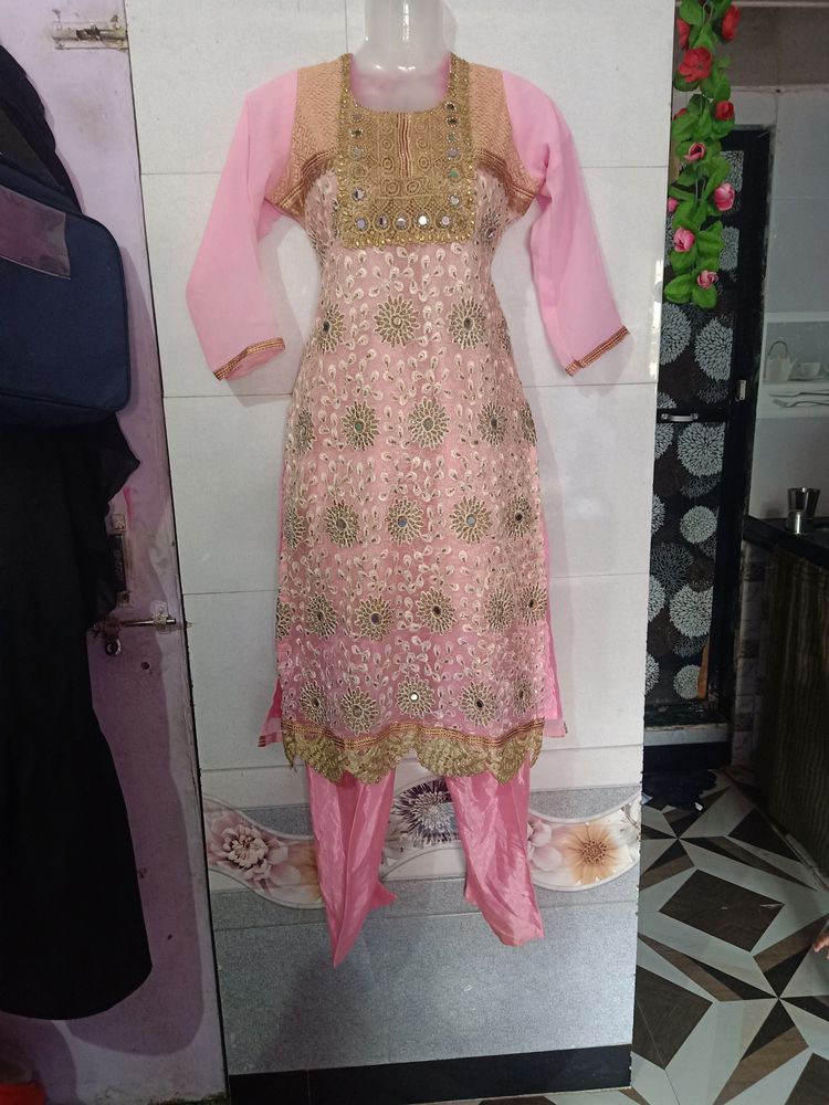 Pant Kurta Dupatta