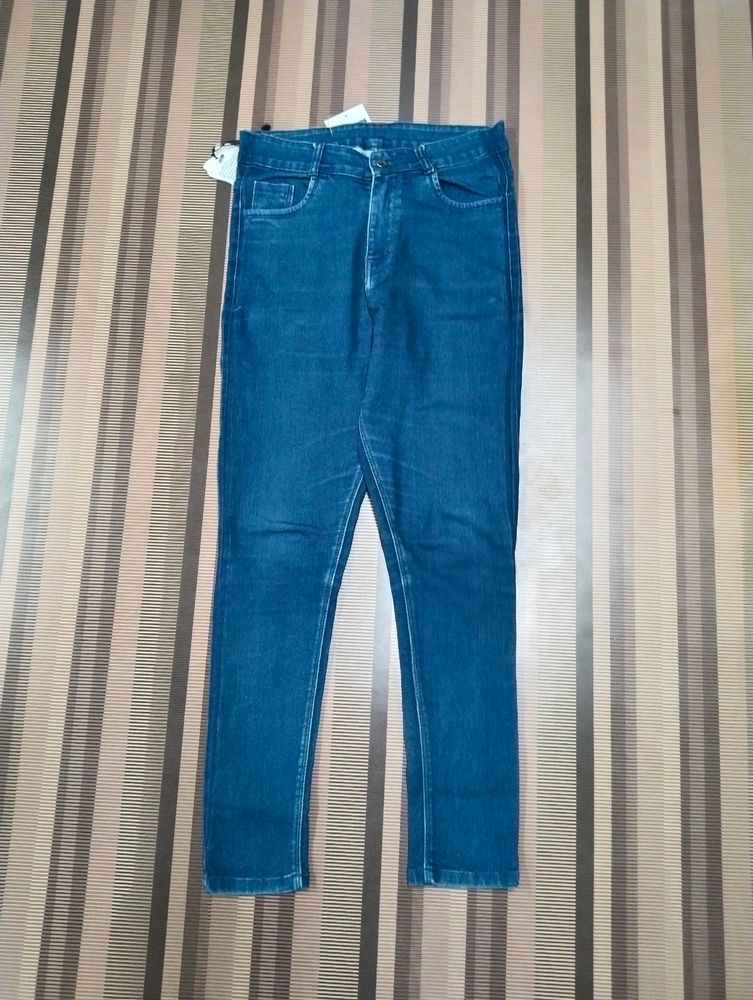 V-42 Size-30 Slim Fit Women Denim Jeans