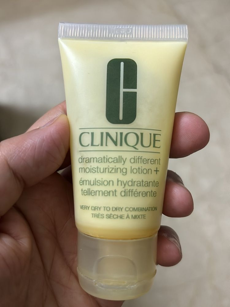 Clinique Dramatically Different Moisturizer Lotion