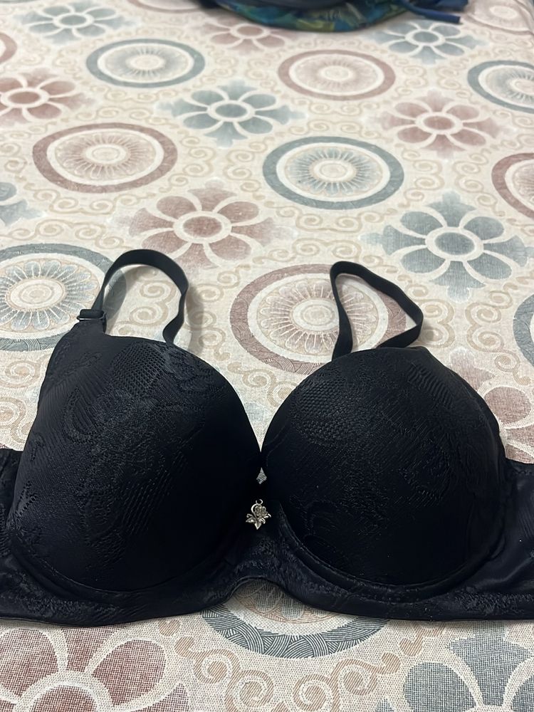 Black Padded Pushup Bra