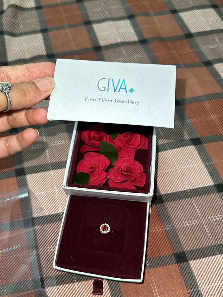 Giva Rose Gold Red Diamond Ring