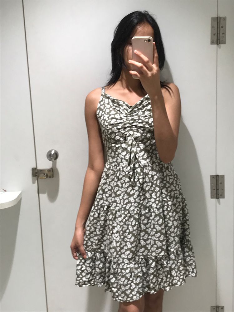 NEW FLORAL PRINT DRESS