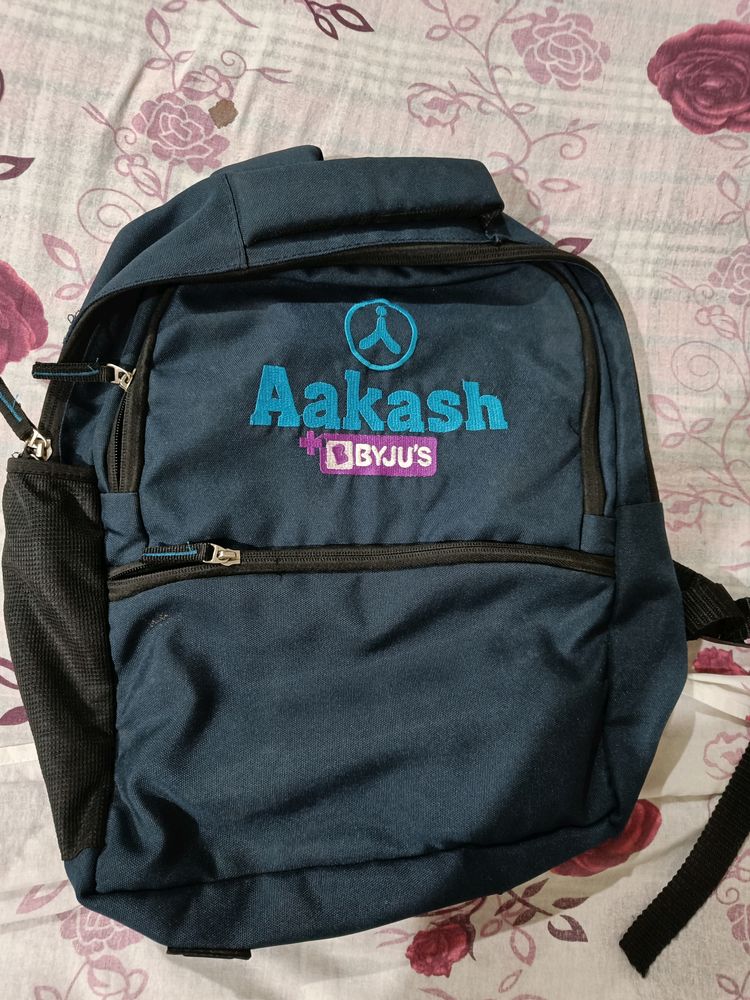 Aakash Byju's Bag