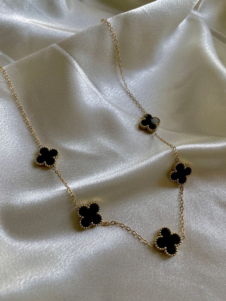 Clover Black Neck Chain