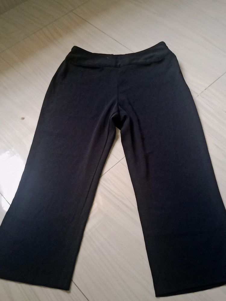 black knee length pants