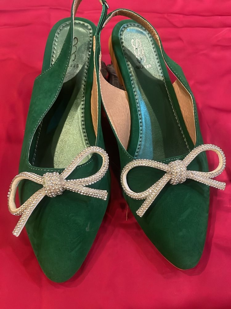 Green Shimmer Bow Pointed Mule