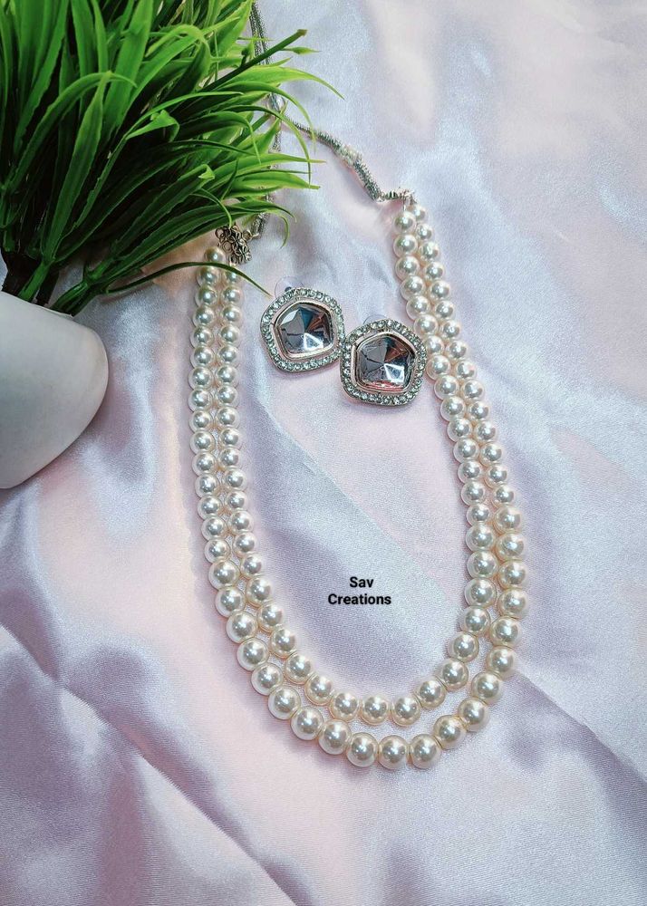 Handmade Pearls Layered Necklace Set