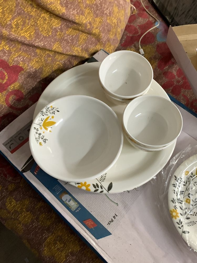 14 Piece Dinner Set