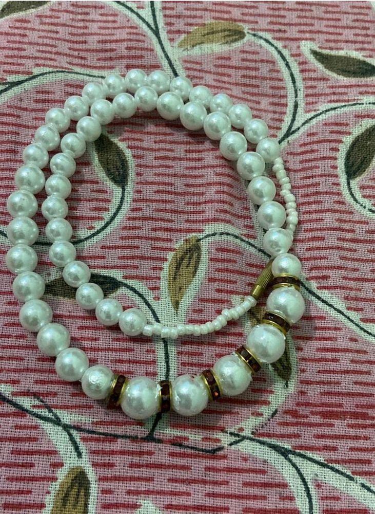 Beautiful  Pearl Neckchain