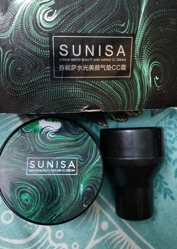 Sunisa Korean Foundation And Green Tea Compact