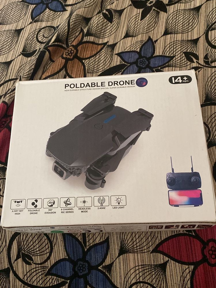 Poldable Drone