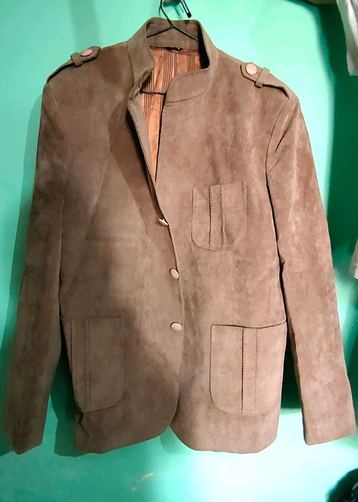 Slightly used blazer in great condition