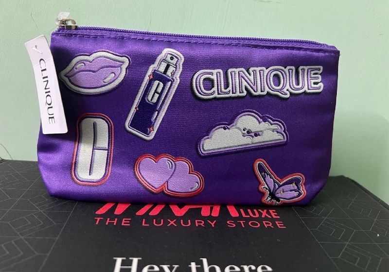 🥳SALE 🥳 Clinique Makeup Bag