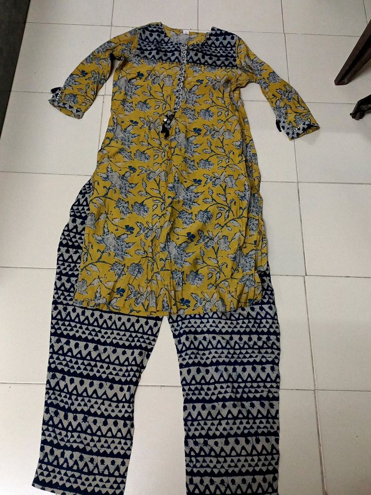 Beautiful Kurti With Pant