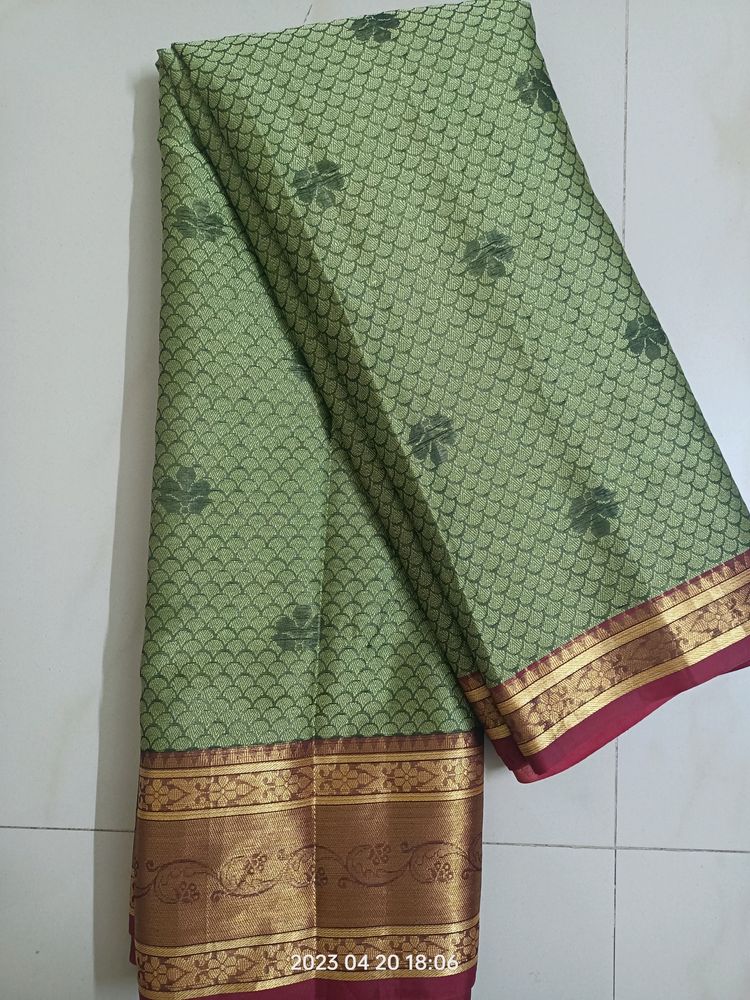 Cute Green Saree With Unstitched Blouse