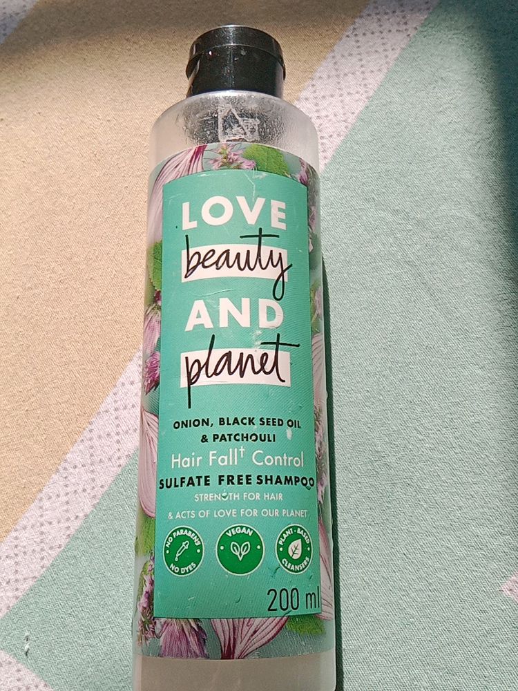 Love Beauty And Planet Shampoo