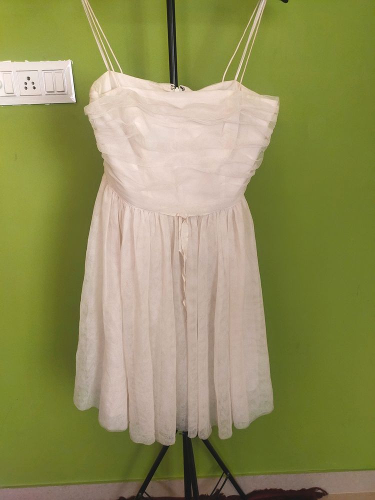 White Flared Net Party Dress/New (Reselling )