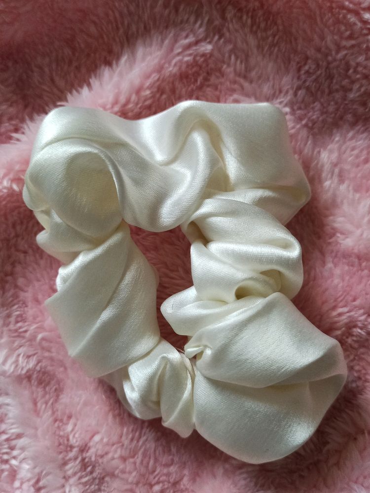 White Scrunchie