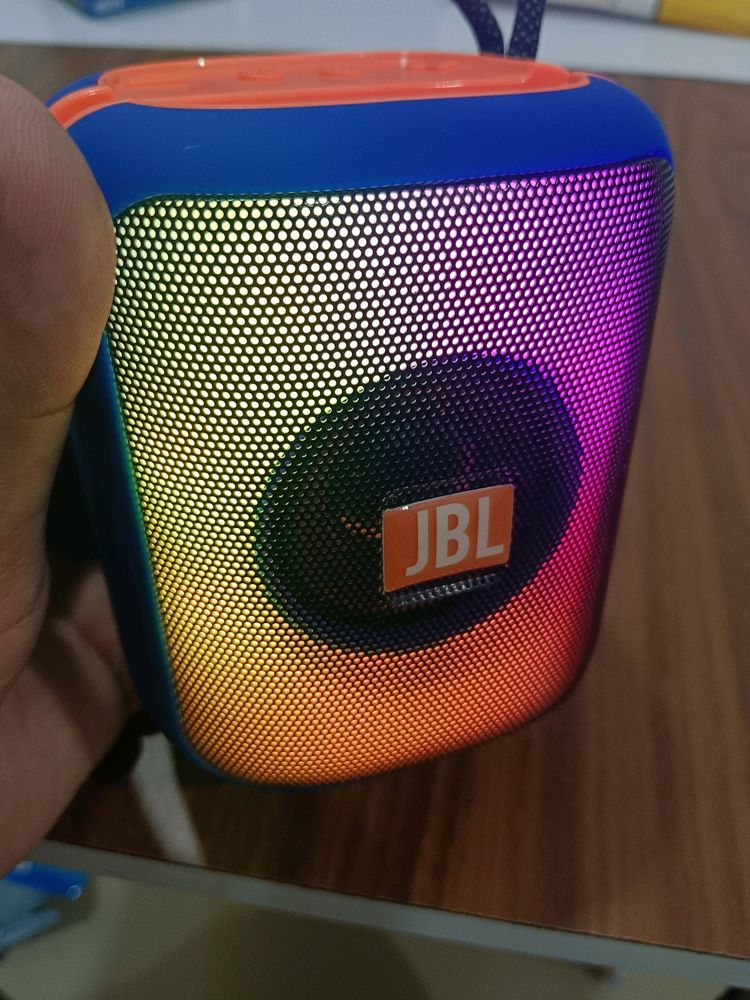 New Ultimate 3d Bass Bluetooth Speaker