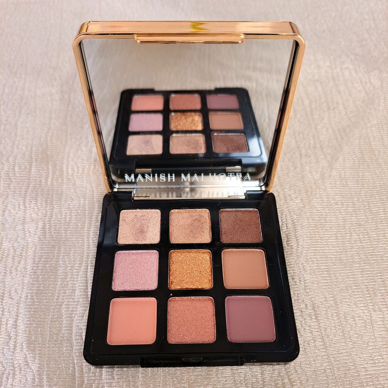 Deal Of The Day Manish Malhotra Eyeshadow