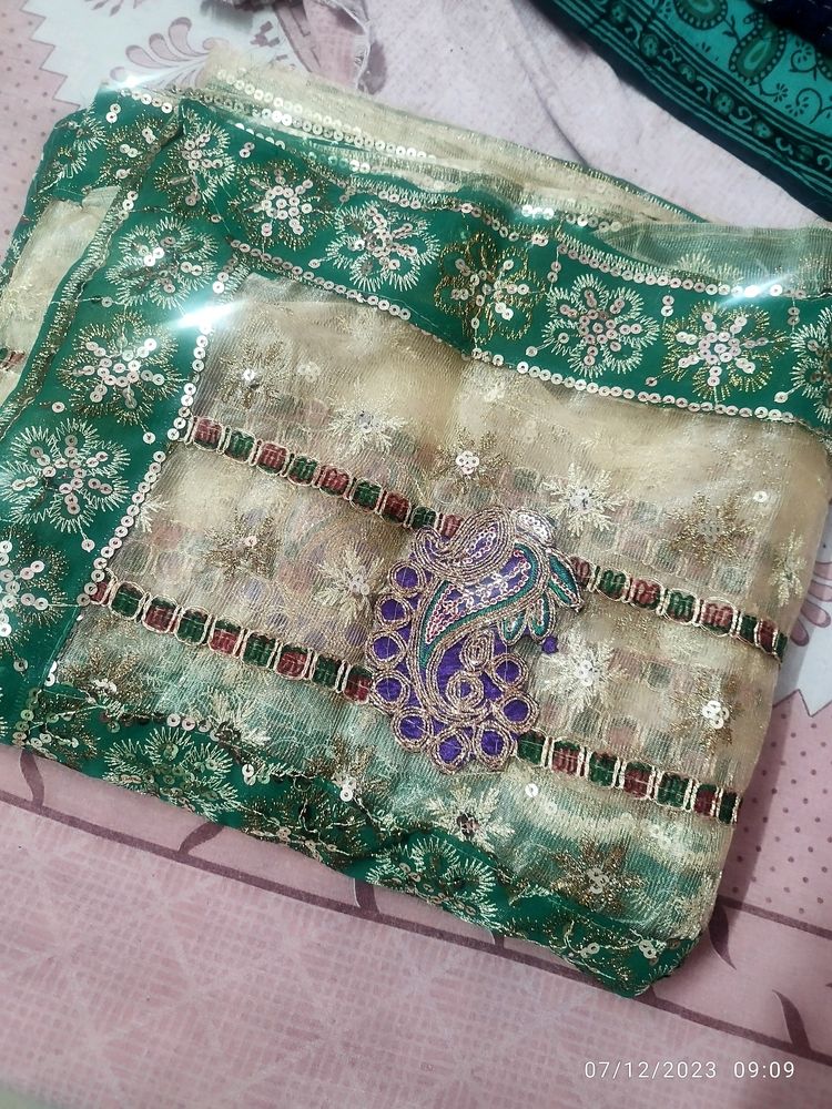 Tara Work Saree