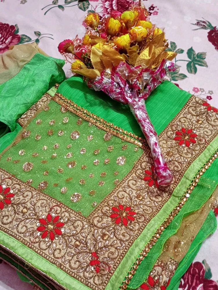 Wedding Saree+Artificial Flowers