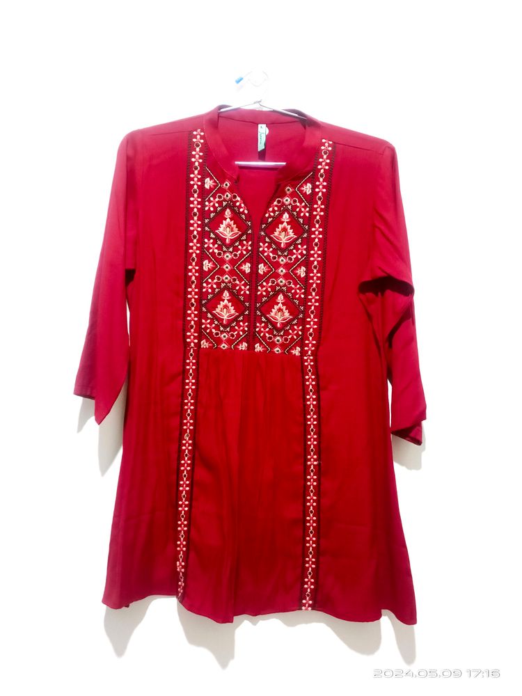 Red Kurta