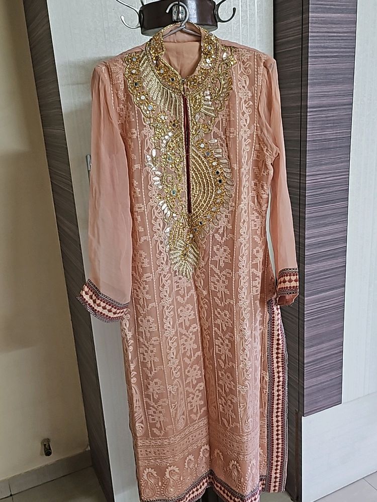 Peach Kurta With Pant And Printed Chiffon Dupatta