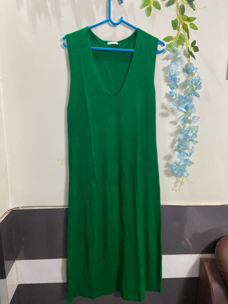 Green Dress With V Neck