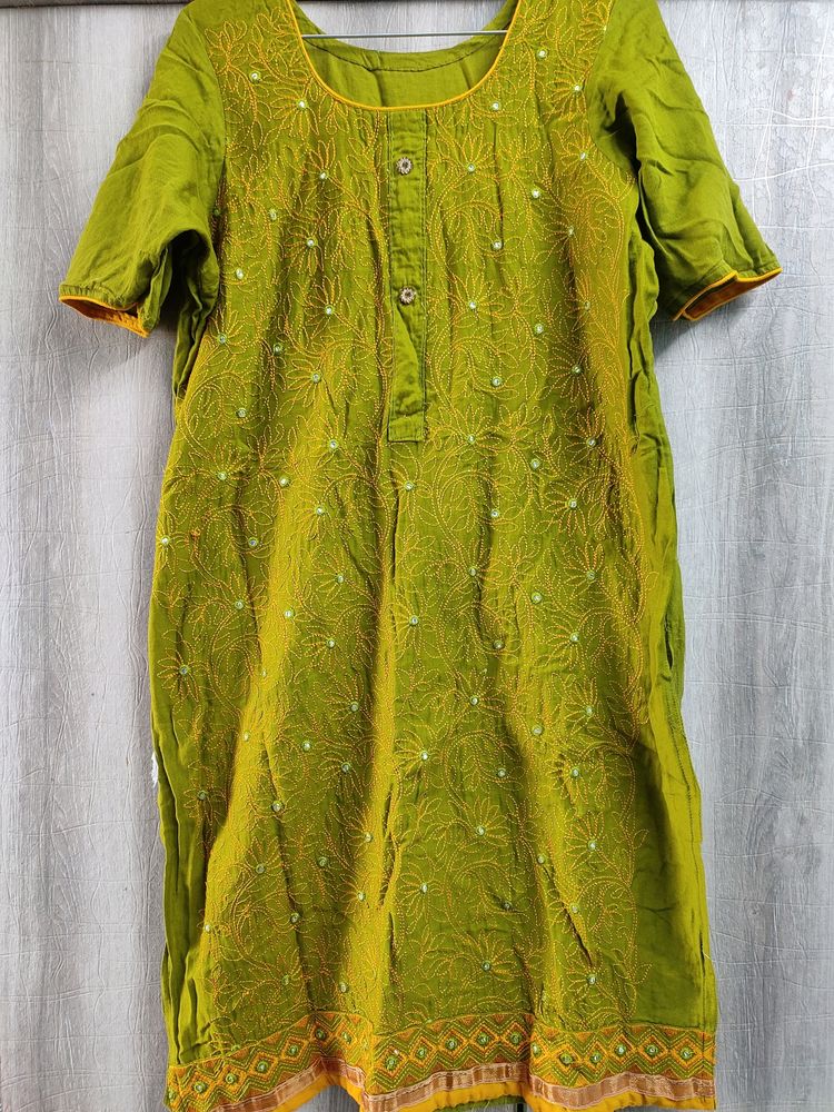 Green Yellow Thread Embroidery 3 Pcs Suit