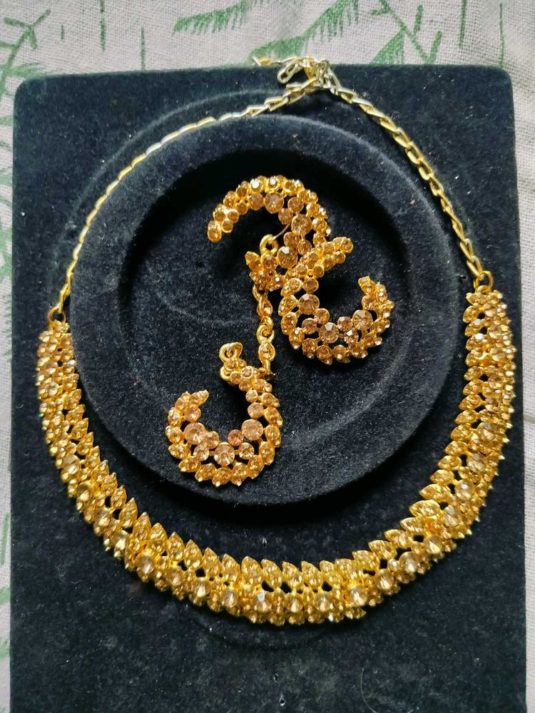 Kundan Jewellery Set