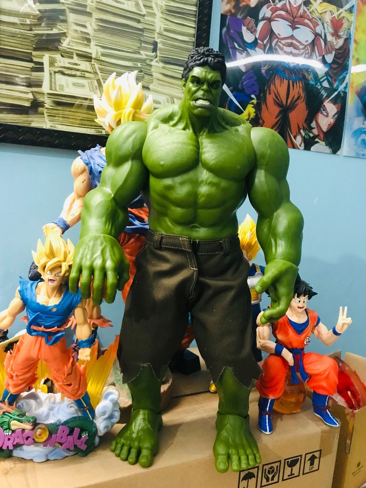 Marvel Superheroe Hulk Premium Action Figure 42 Cm