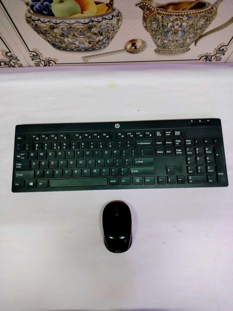 HP Working Wireless Mouse And Keyboard.