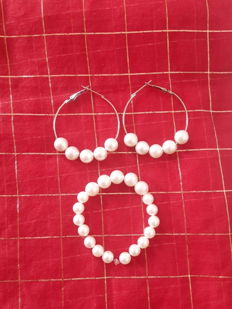 Trending New Pearl Earrings And Bracelet