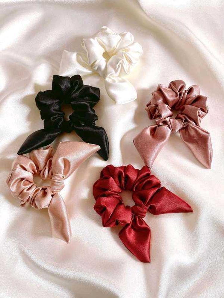 Hair Scrunchies With Bow