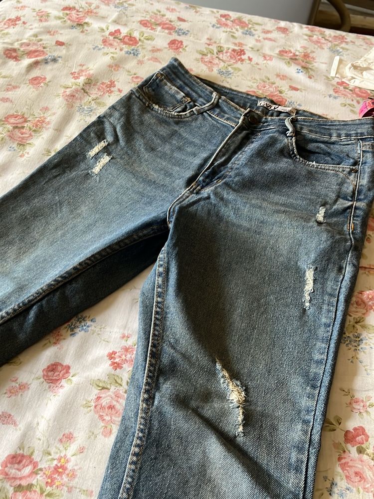 Trendy Distressed Denims