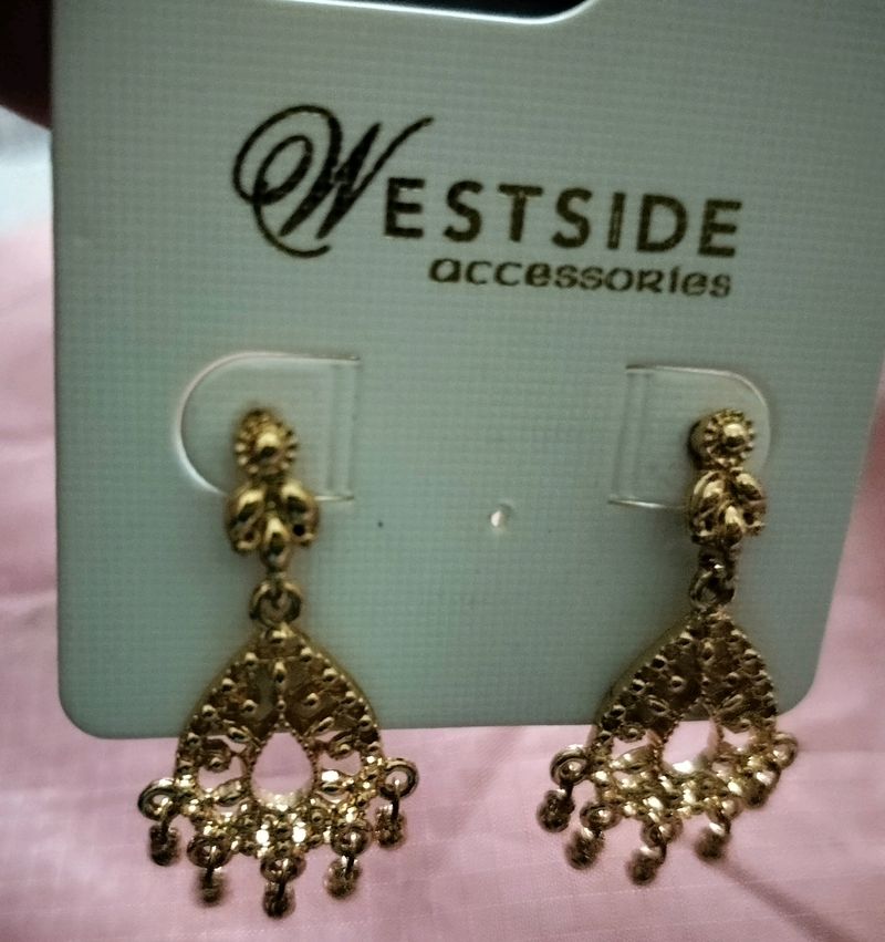 Gold Touch Hanging Ear Rings