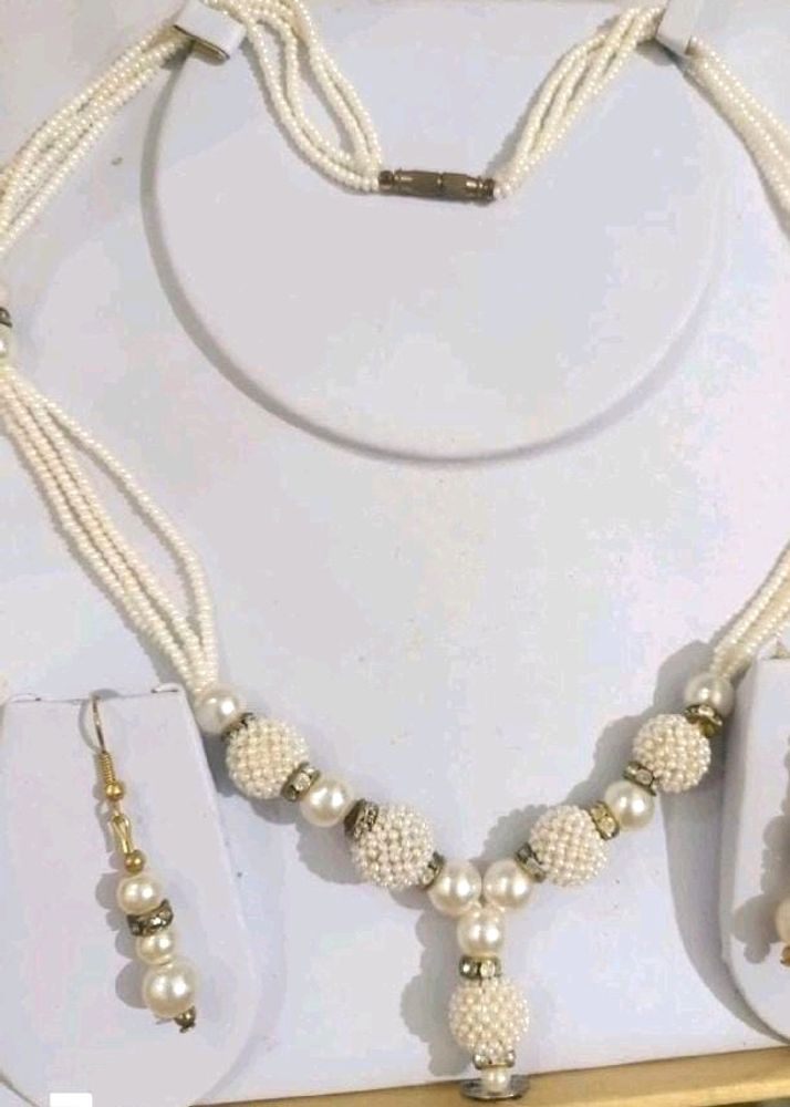 Necklace Set