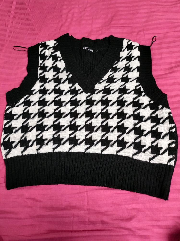 Houndstooth Sweater Vest