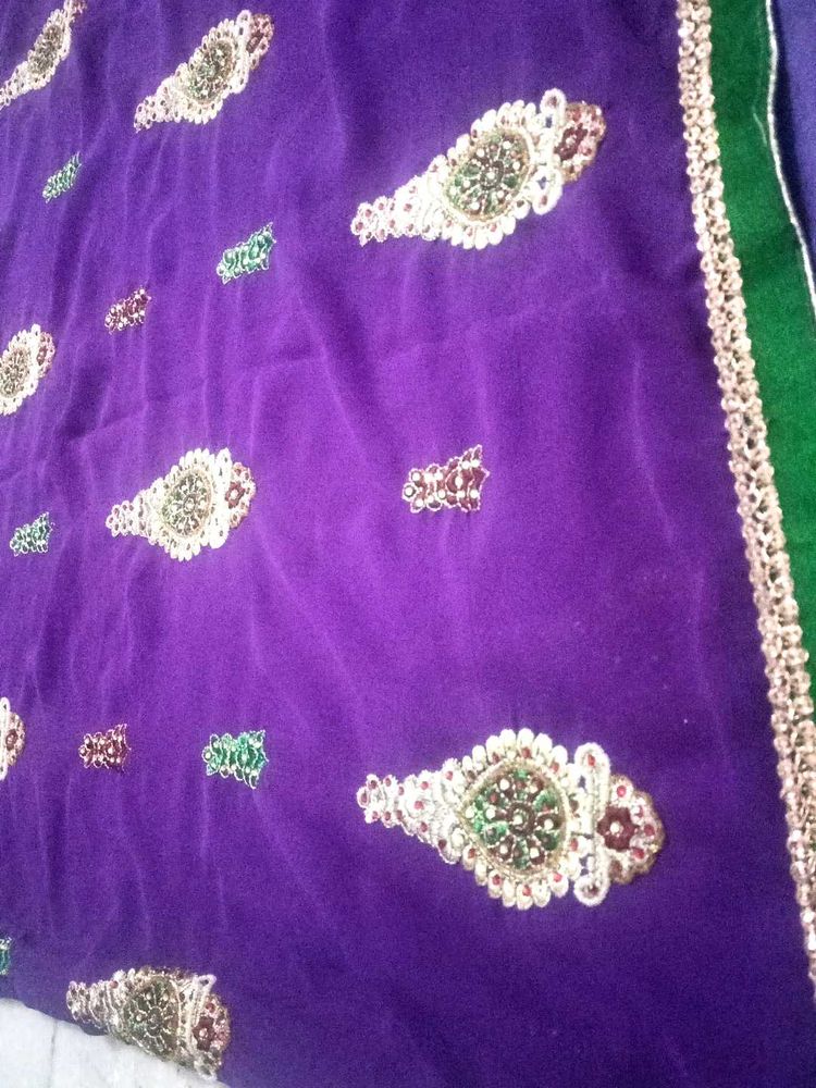 Thread Work Saari