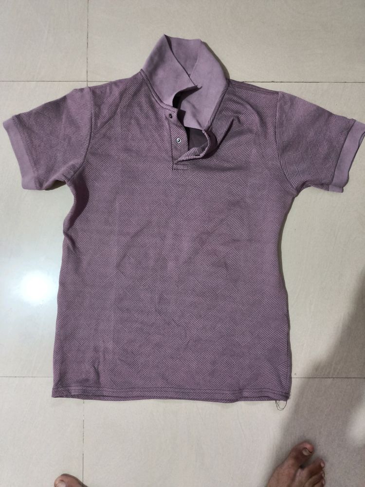 Good Quality POLO TSHIRT 👕 Wored Only 4-5 Times