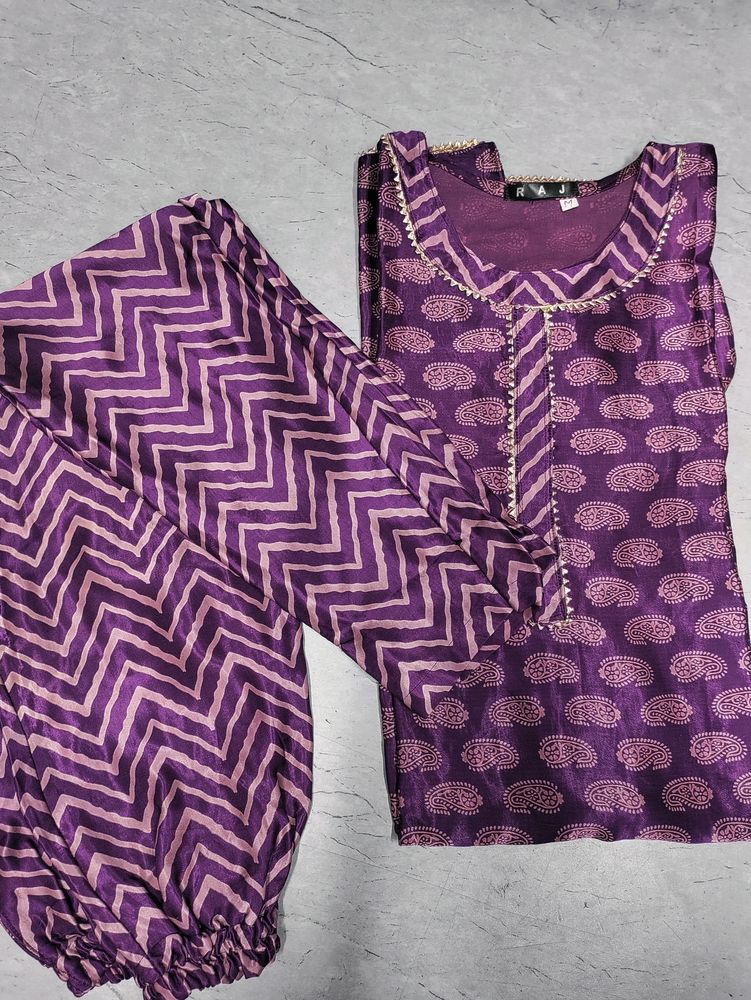 Women Purple Satin Silk Printed Kurta With Pant