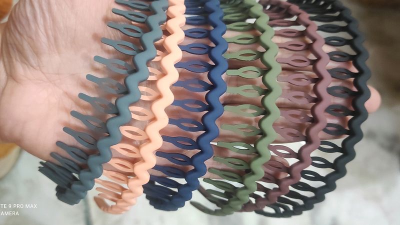 6pcs Pleastic Zig Zag Hairbands For Girls(7yr+)