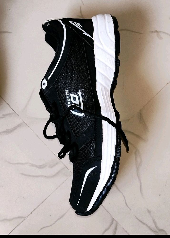 Black Sports Shoe