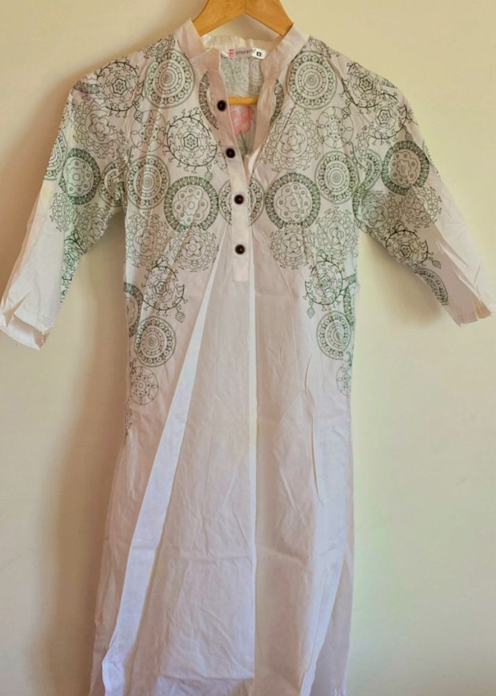 Etiquette Brand Kurti