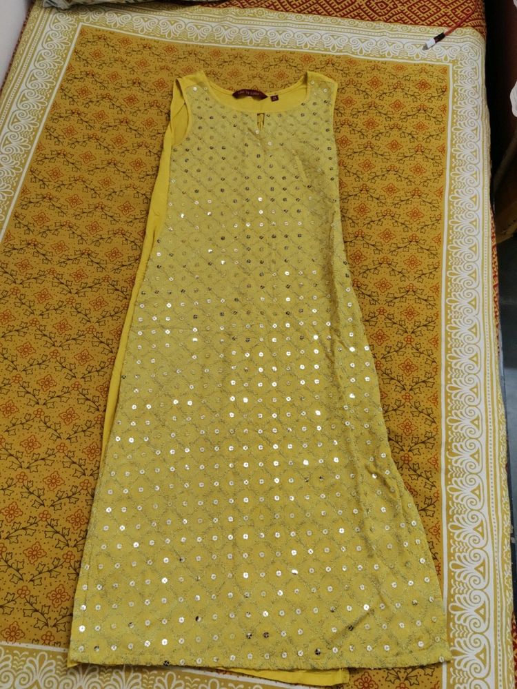 Avaasa Yellow Sequenced Kurti