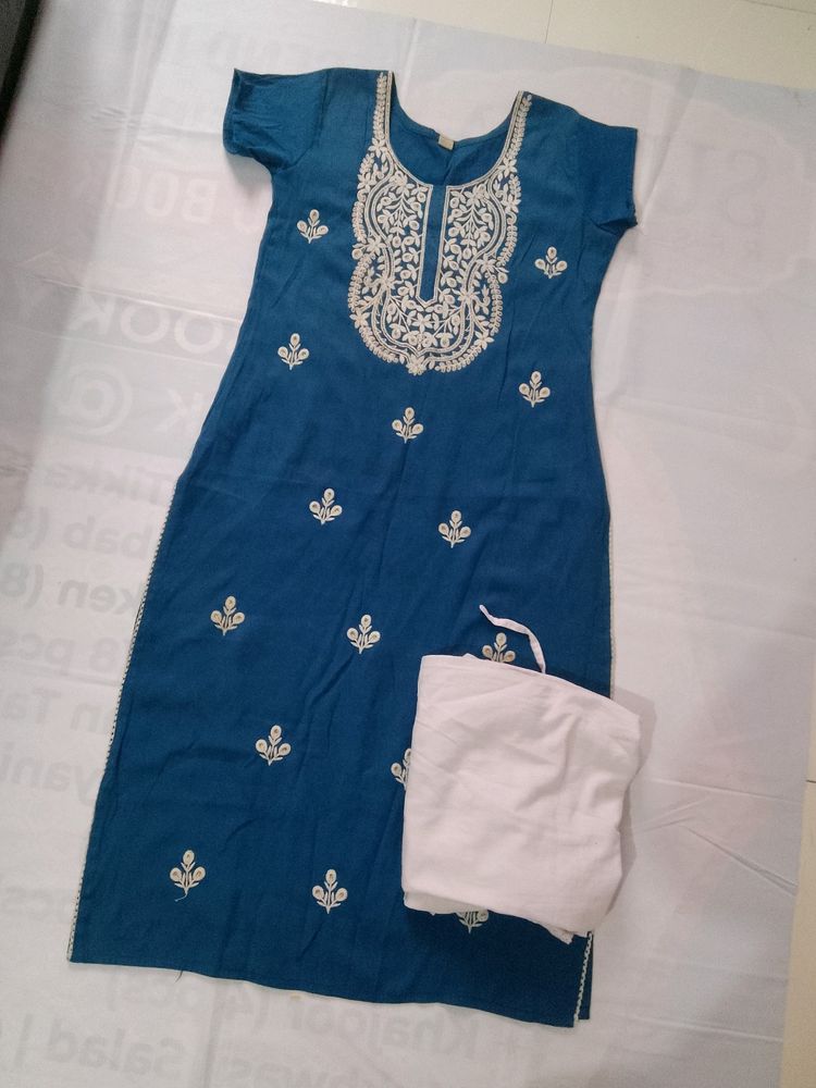 Thread Work Kurti Pant Set