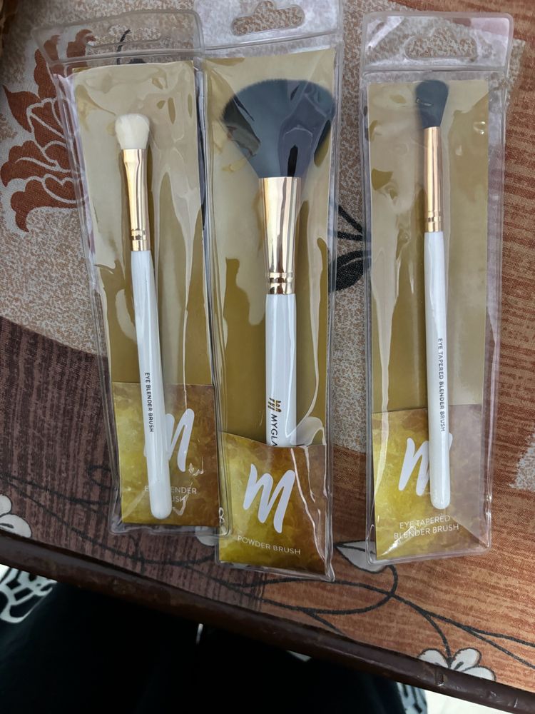 Myglamm Brush